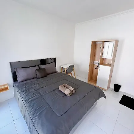 White Sandat Guest House